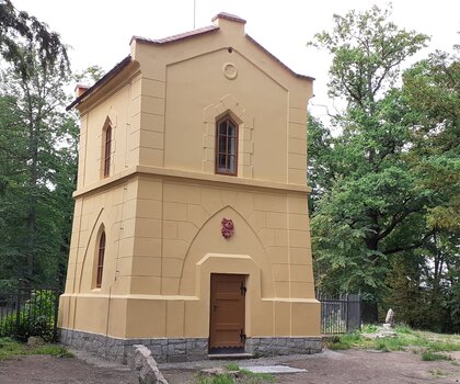 Vodárenská věž zámku Hluboká po obnově 